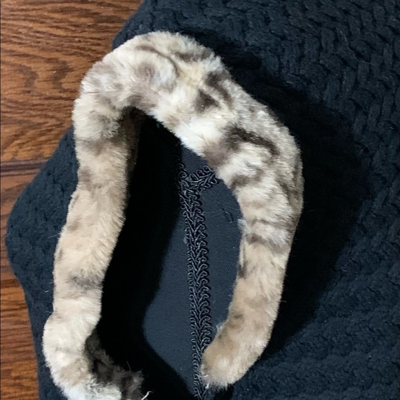 Aspen Kids Us S (7-8). Beautifully made sweater. Turtle neck. Never worn. - Picture 3 of 16